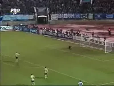 Vezi bara lui Pogrebnyak!