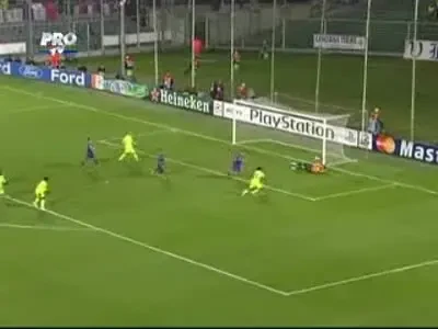 Vezi a doua bara a lui Juninho!