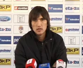 Alexa: Cea care i-a filmat pe dinamovisti este o CURVA ordinara! TU CE CREZI?