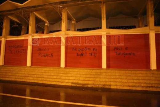 VIDEO / Vezi ce mesaje i-au transmis fanii lui Poli lui Iancu!_2