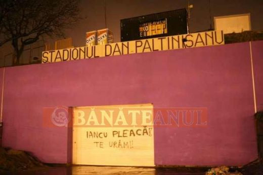 VIDEO / Vezi ce mesaje i-au transmis fanii lui Poli lui Iancu!_11