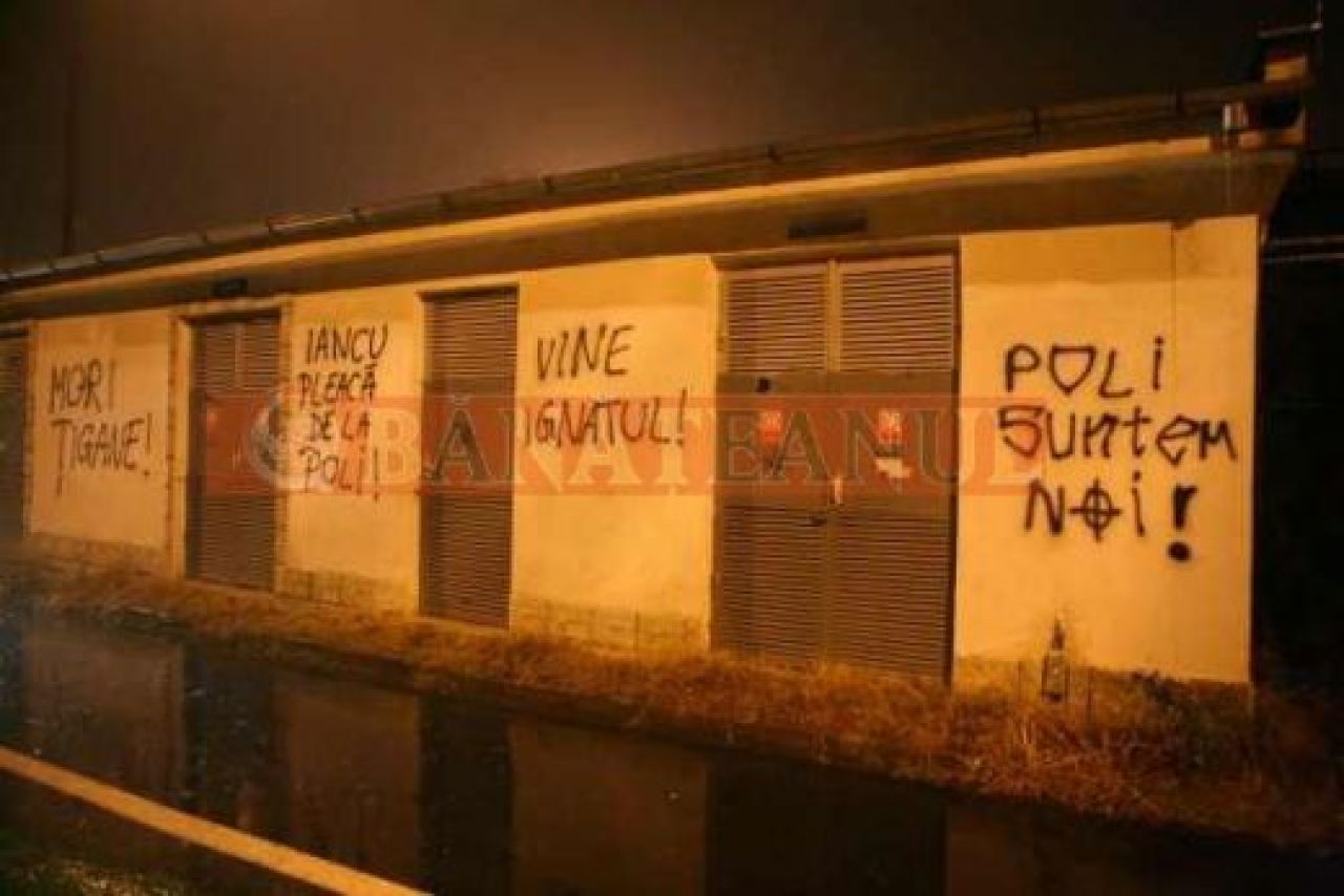VIDEO / Vezi ce mesaje i-au transmis fanii lui Poli lui Iancu!_13