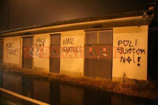 VIDEO / Vezi ce mesaje i-au transmis fanii lui Poli lui Iancu!_13