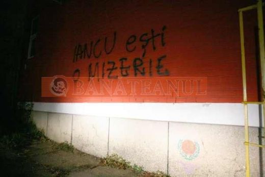 VIDEO / Vezi ce mesaje i-au transmis fanii lui Poli lui Iancu!_12