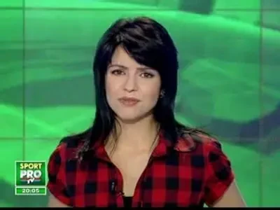 - Ati cumpara Steaua? MM: As cumpara alte doua echipe din Liga I si le-as retrage :)