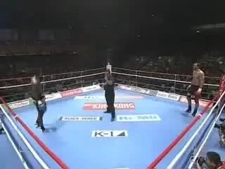 Badr Hari este descalificat! Bonjaski, campion la Yokohama!