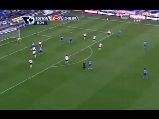 Vezi super-golul lui Anelka de 1-0