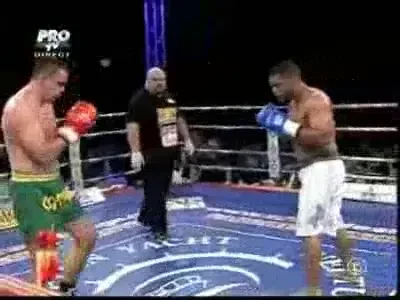 Sebastian Ciobanu l-a batut mar pe Jamie Fletcher!