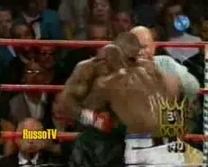 Batalia anului: Valuev vs Holyfield, sambata la Sport.ro. Vezi cum il musca Tyson pe Hollyfield: