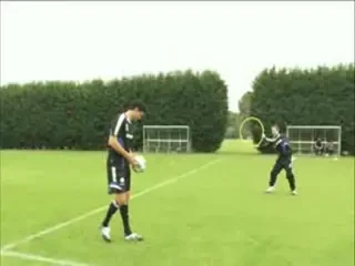 Ballack, Gerrard si Adebayor - care este cel mai tare?