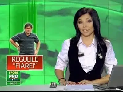 Papucii se incalta doar cu ciorapi, fara telefon in vestiar, fumatul interzis: Vezi regulile lui Lacatus: