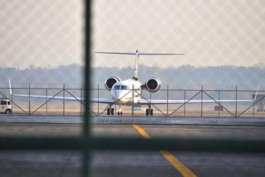 VIDEO: Isterie la Milano! Becks si Victoria, adevarate staruri!_3