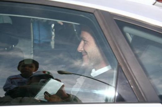 VIDEO: Isterie la Milano! Becks si Victoria, adevarate staruri!_5