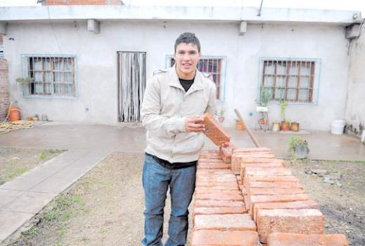 Vezi in ce mizerie traieste un campion in Argentina!_2