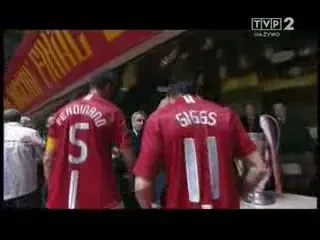 Vezi un super clip cu Manchester United!