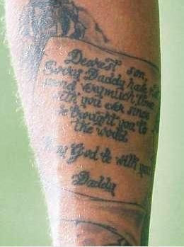 Mai tare ca Becks si Mutu! Naldo si-a tras un mega-tatuaj!_9