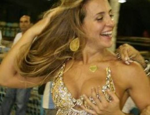 Sub papucul iubitei: