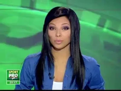 Toja, cel mai elegant de la vizita medicala! Vezi cum s-au aparat strainii de frig