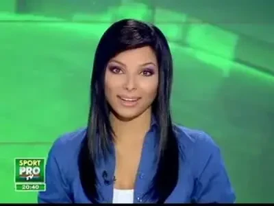 Vezi cum a ajuns superba Maria din diva WWE in mecanic auto!