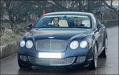 SuperPerformanta! Ronaldo a facut praf un Ferrari cumparat de doar doua zile!_4