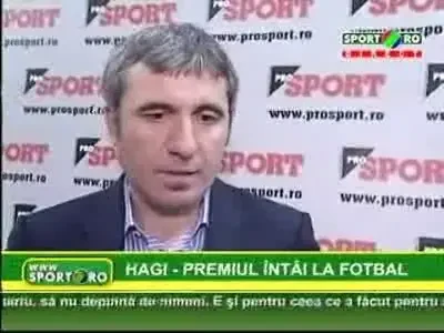 Hagi: Ma bucur cand vad ca oamenii pe care i-am facut fericiti ma respecta!