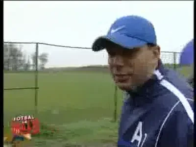 SENZATIE! Cum a coborat maimuta Oli din copac direct pe camile! Maimutele nu vorbesc, bai!