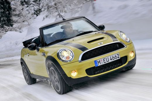 Mini se dezbraca de secrete! Mini topless! Sambata, la 12, la ProMotor, pe PRO TV_3