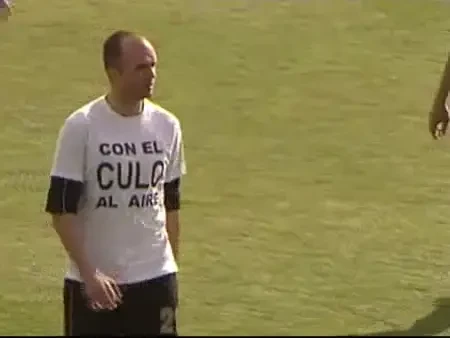 FOARTE TARE! Vezi cum au protestat jucatorii unei echipe din Spania pentru ca nu si-au primit banii!