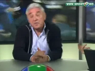 Ce baiat de cartier! Ioan Becali a aruncat cu microfonul in direct si l-a jignit pe moderatorul Emanuel Terzian