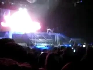 Ooops!! Nicole Scherzinger, ca Janet Jackson: si-a aratat sanii LIVE in concert!