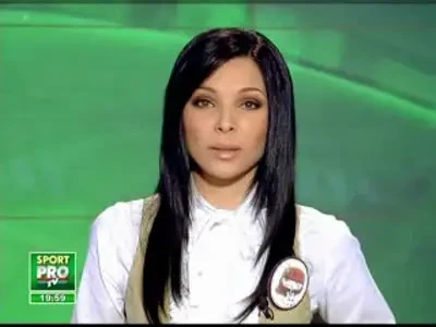 Plictisit de toreadorul prea slab pentru el - un TAUR a cautat senzatii tari in alta parte!