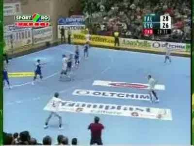 Victorie senzationala pentru semifinale: Oltchim 28-26 Gyor! Felicita-le pe fete!