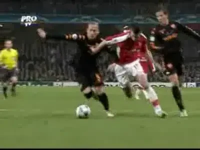 Vezi golul inscris de Van Persie!