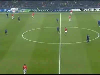 Giggs rateaza incredibil, singur cu portarul!