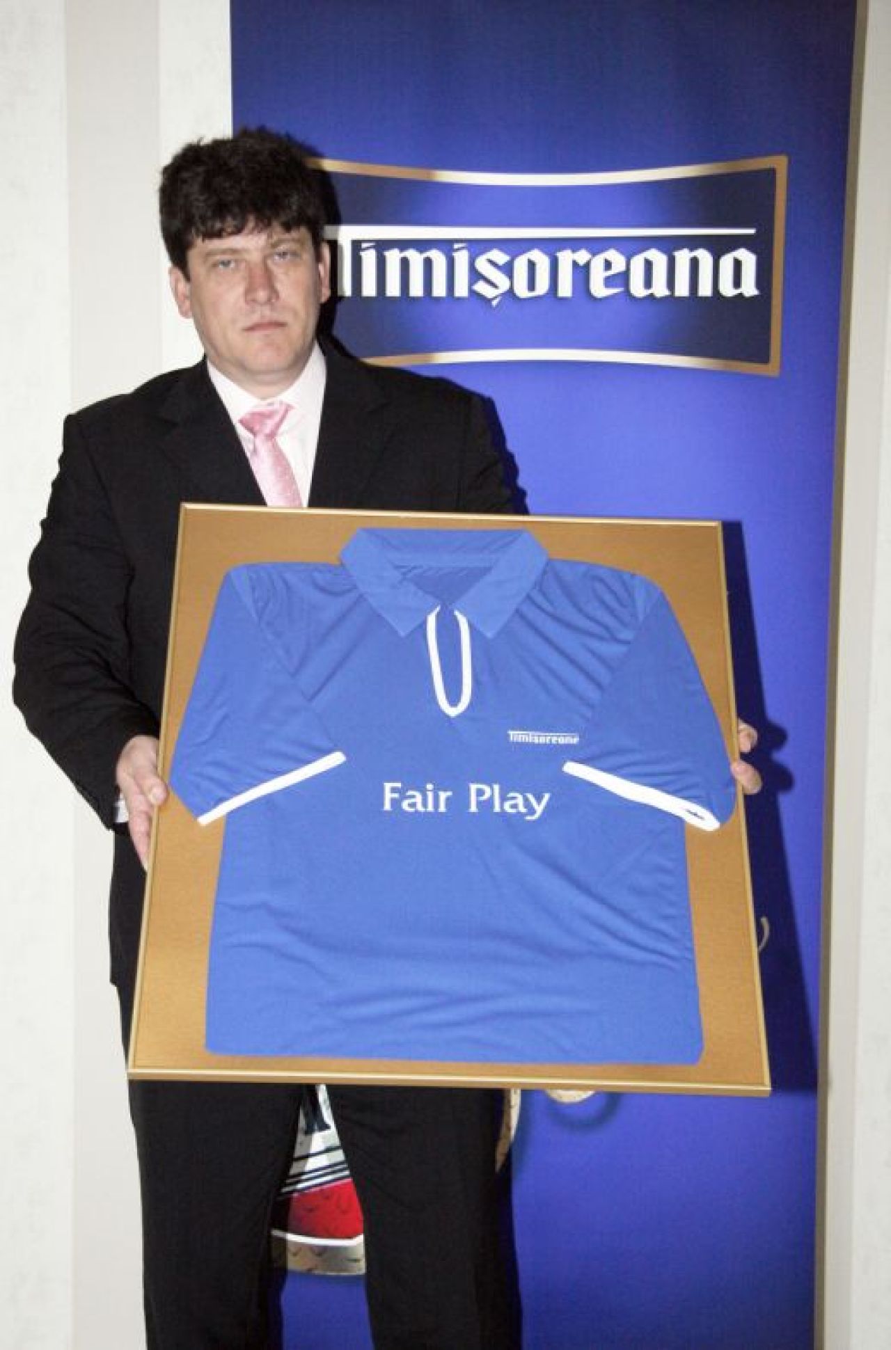 Razvan Lucescu trimite Tricoul Fair-Play Timisoreana la Medias lui Cristian Pustai!_4