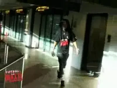 S-a gasit cel mai mare rapidist! Rapid antrenata de Gullit.. cu accent de Congo! :)