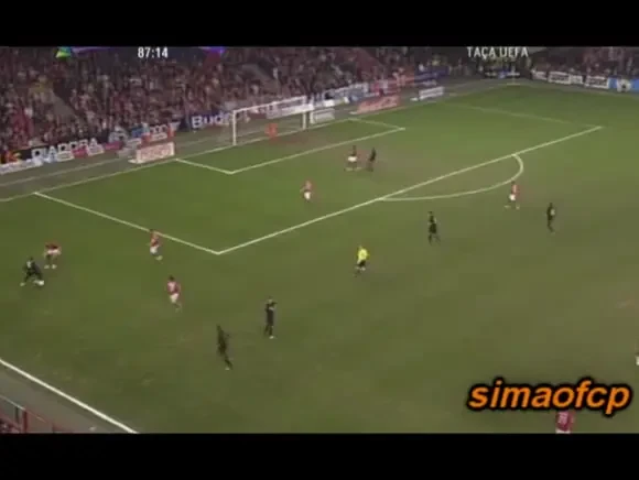 Boloni umilit! Vezi bijuteria lui Aguiar!