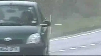 Nebunie pe sosea: Motociclist arestat, dupa ce gonea cu 200 la ora pe motor, cu fiul sau in spate!