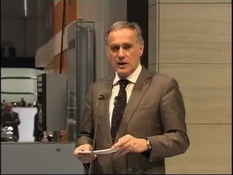 Vezi cum arata noul Aston Martin One 77, prezentat oficial la Geneva 2009! GALERIE FOTO!