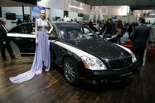VIDEO: Maybach Zeppelin la Geneva 2009, limuzina cu odorizant de 4.000 de euro! Gigi te bagi?_5