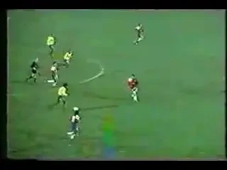 Urmasul lui Higuita! VEZI imagini memorabile cu golul scorpion