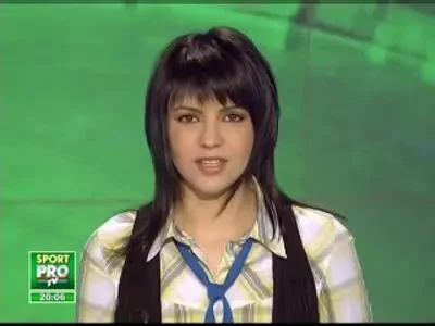 Nu se mai vede fotbalul! Gigi: Am mici probleme cu vederea. Mi-am pus ochelari