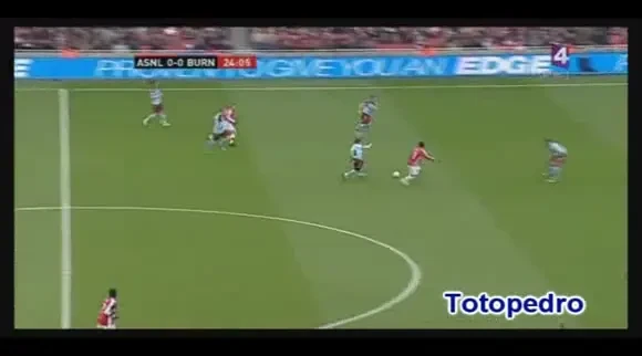 Vela marcheaza superb, Arsenal face spectacol!