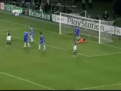 Del Piero inscrie din penalti!