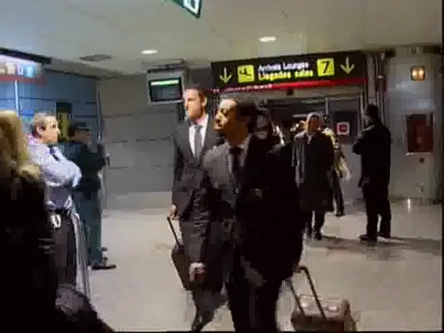 VIDEO / "Galacticii" de la Real s-au intors in Spania cu coada intre picioare!