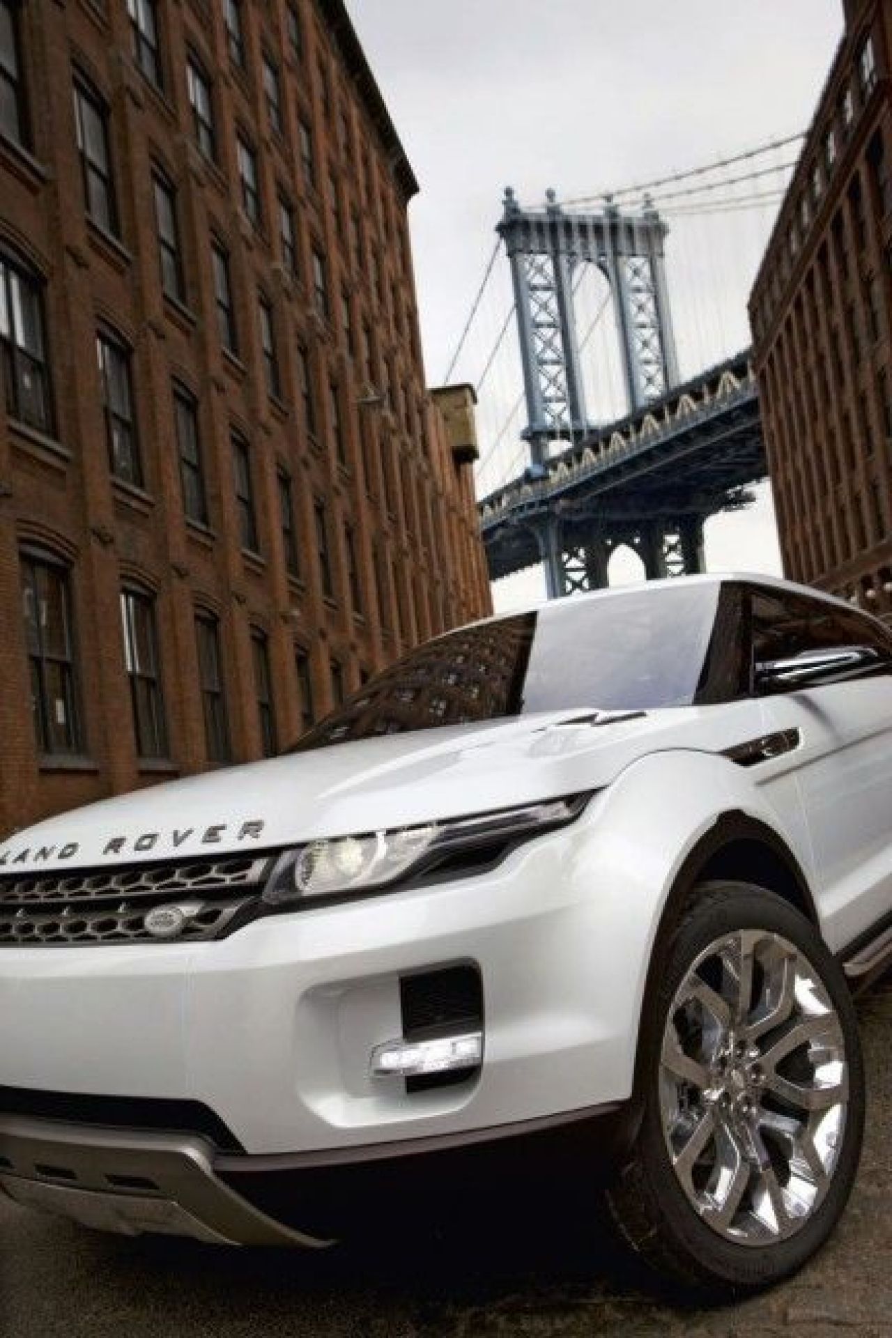 FOTO: Land Rover LRX, cel mai adevarat SUV din oras!_7