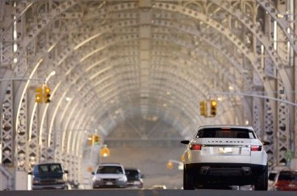 FOTO: Land Rover LRX, cel mai adevarat SUV din oras!_13