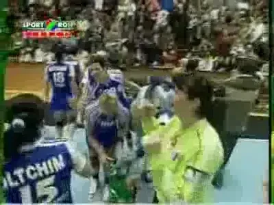 Cum s-au pregatit fanii pentru meciul de semifinale: Oltchim - Buducnost!