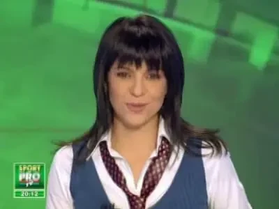 Iti vine sa crezi cat de darnic e Copos? E singurul care a venit fara cadou la ziua lui Iencsi