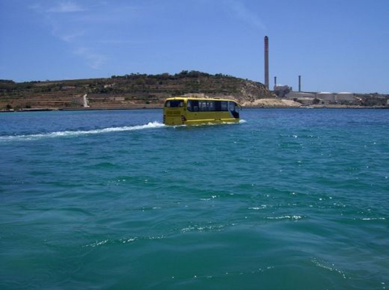 Vrei si tu? Amfibus, croaziera de lux in AUTOBUZ!_5